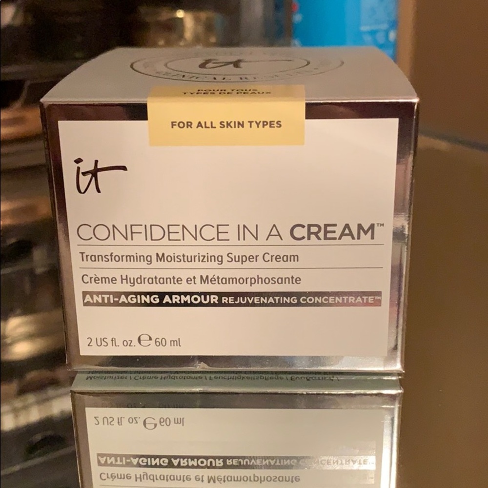 IT Cosmetics Confidence in a Cream